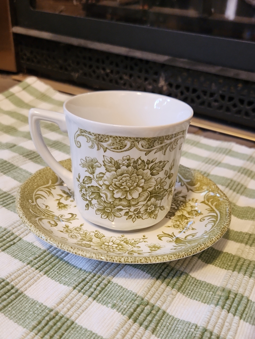 Royal Staffordshire Teacup Saucers Avondale By J&G Meakin England Vintage Sage - Picture 4 of 5
